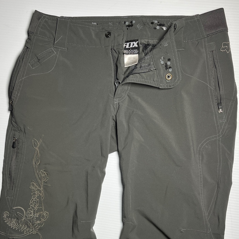 Fox Women's Dark Gray Capris with Floral Embroidery